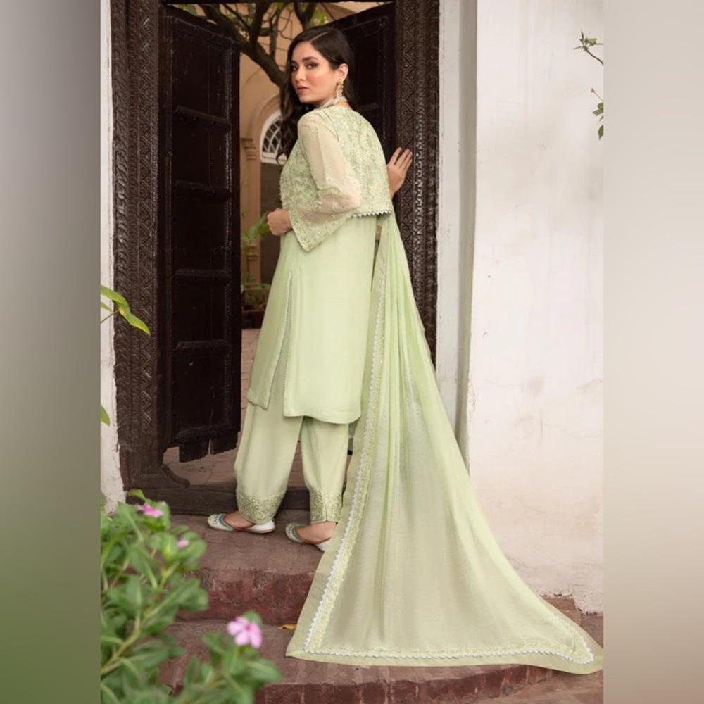 BRAND NEW Pakistani Rang-e-Haya Luxury Pret Outfit - Nuri - Mint With Jacket